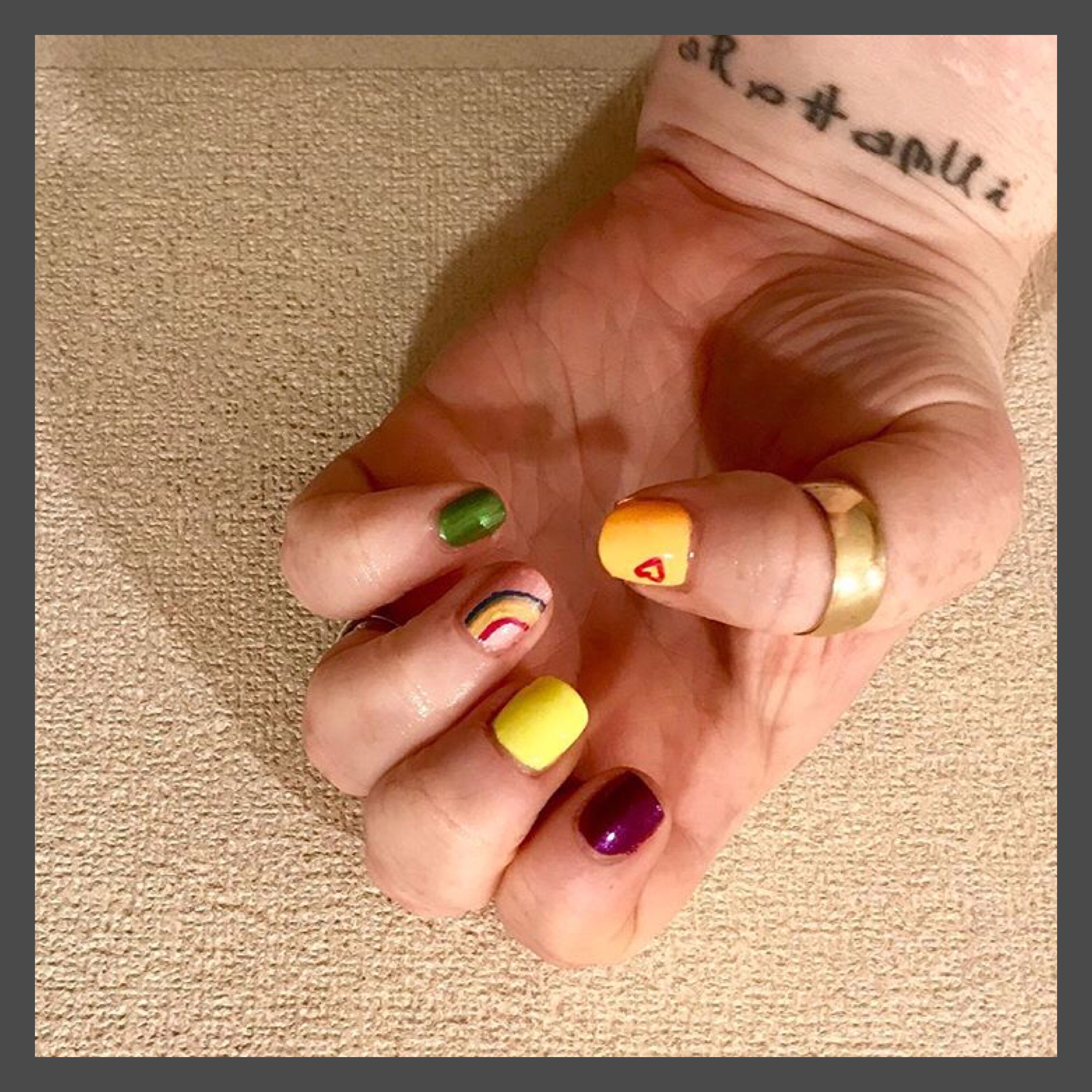 ly h Kerr, rainbow brights nail art